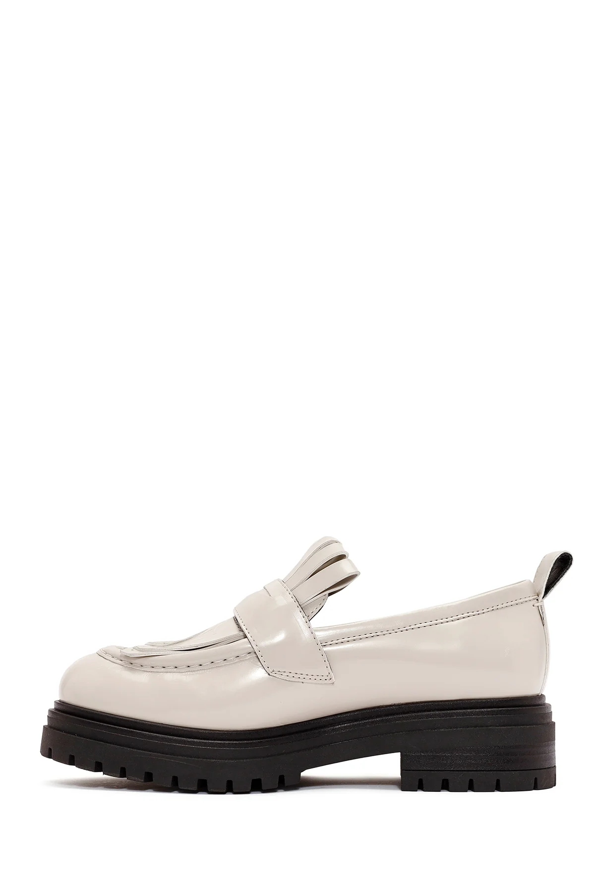 ACBC x Derimod Kadın Krem Kalın Tabanlı Maskülen Loafer - Image 2