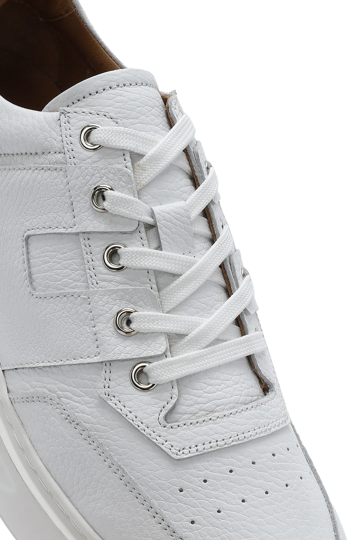 Erkek Beyaz Bağcıklı Deri Sneaker - Image 9