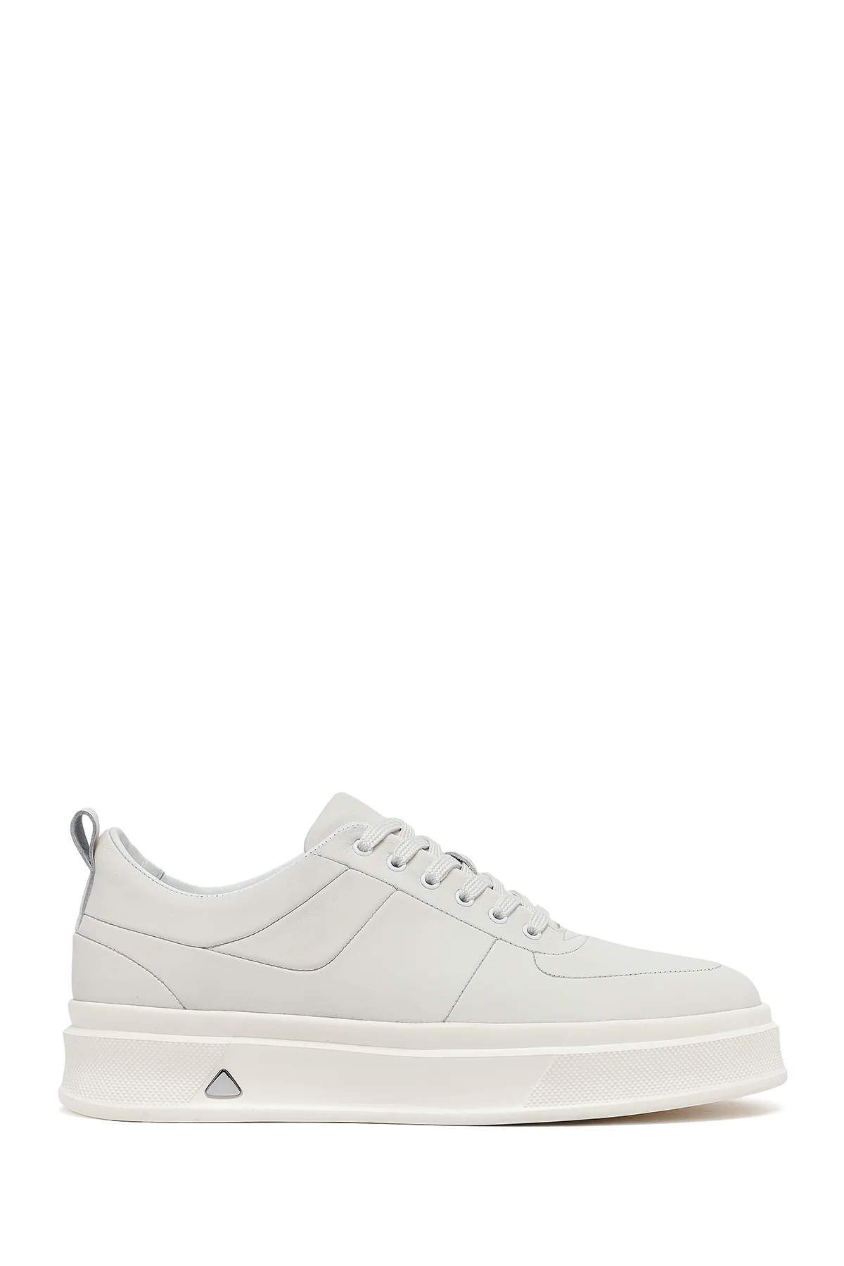 Erkek Beyaz Bağcıklı Kalın Tabanlı Deri Sneaker