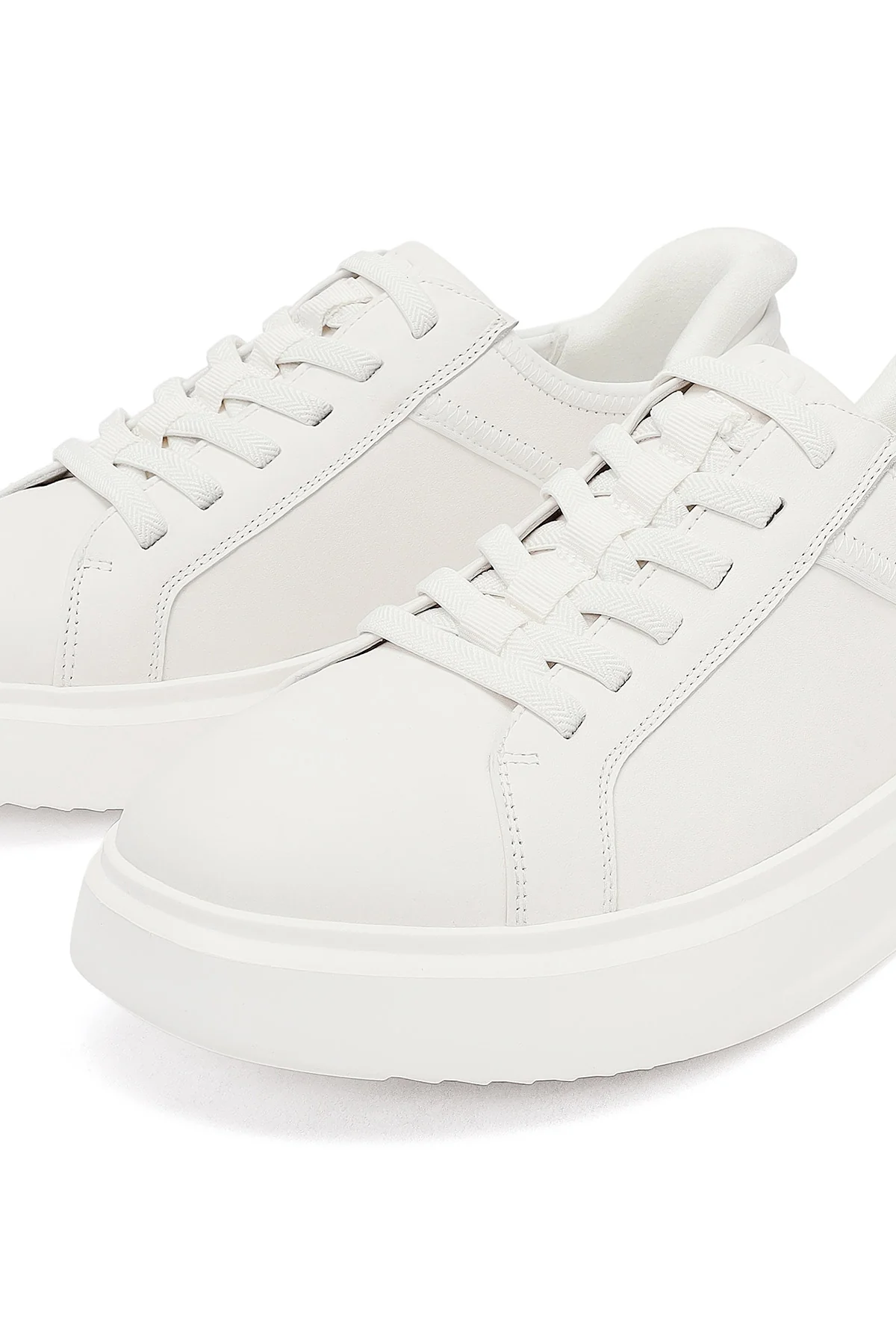 Erkek Beyaz Bağcıklı Kalın Tabanlı Deri Sneaker - Image 11
