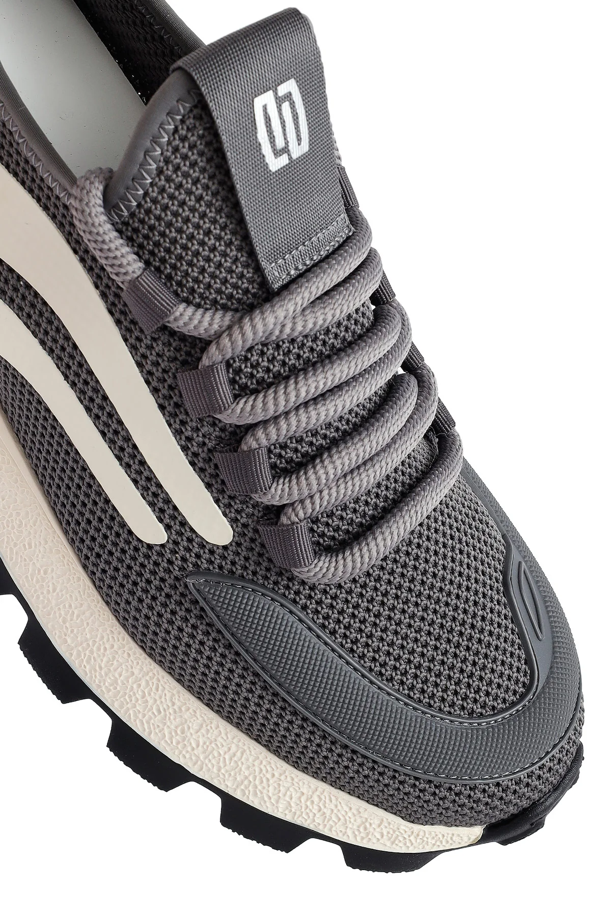 Derimod Zero Erkek Gri Bağcıklı Kalın Tabanlı Kumaş Sneaker - Image 10