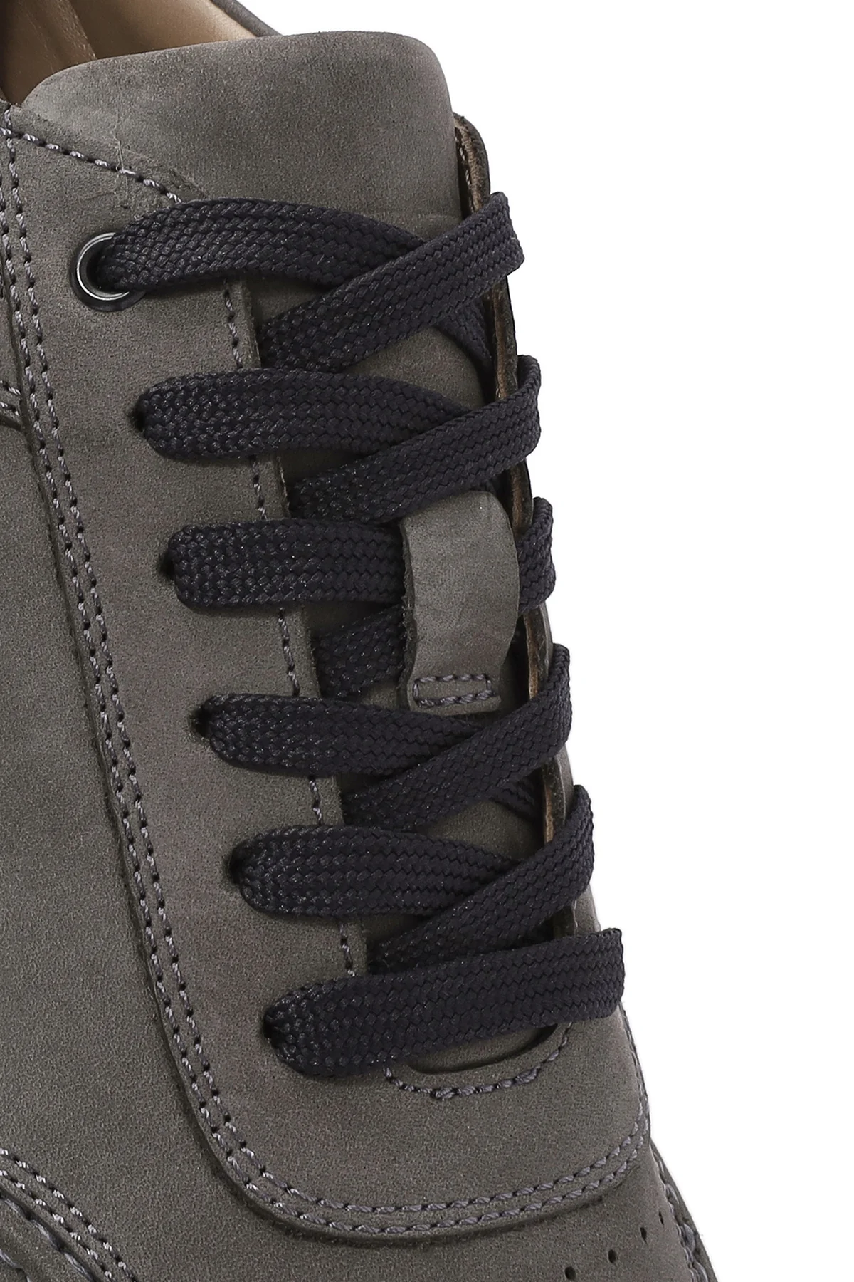 Erkek Gri Bağcıklı Kalın Tabanlı Nubuk Deri Sneaker - Image 9