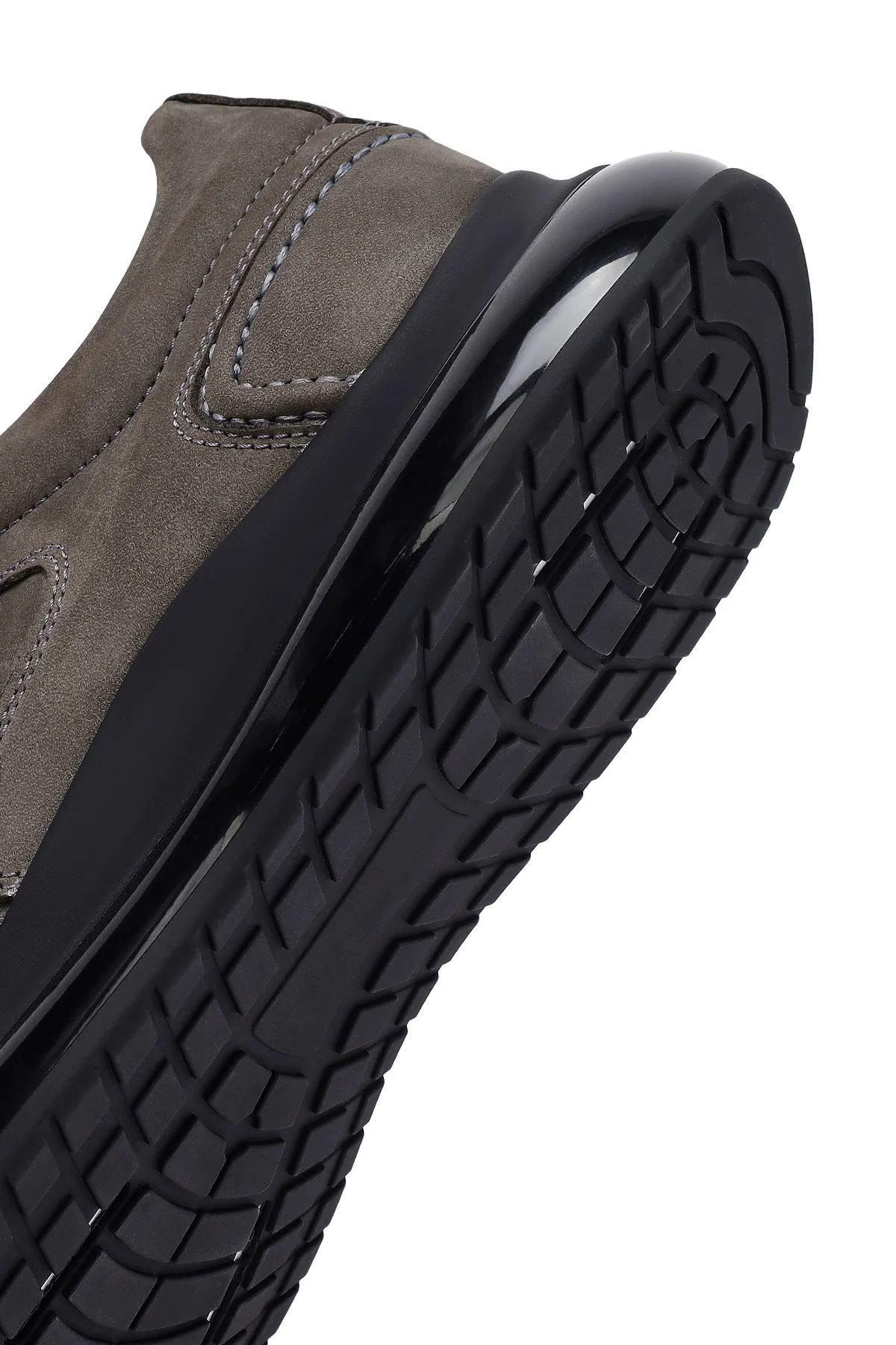 Erkek Gri Bağcıklı Kalın Tabanlı Nubuk Deri Sneaker - Image 8