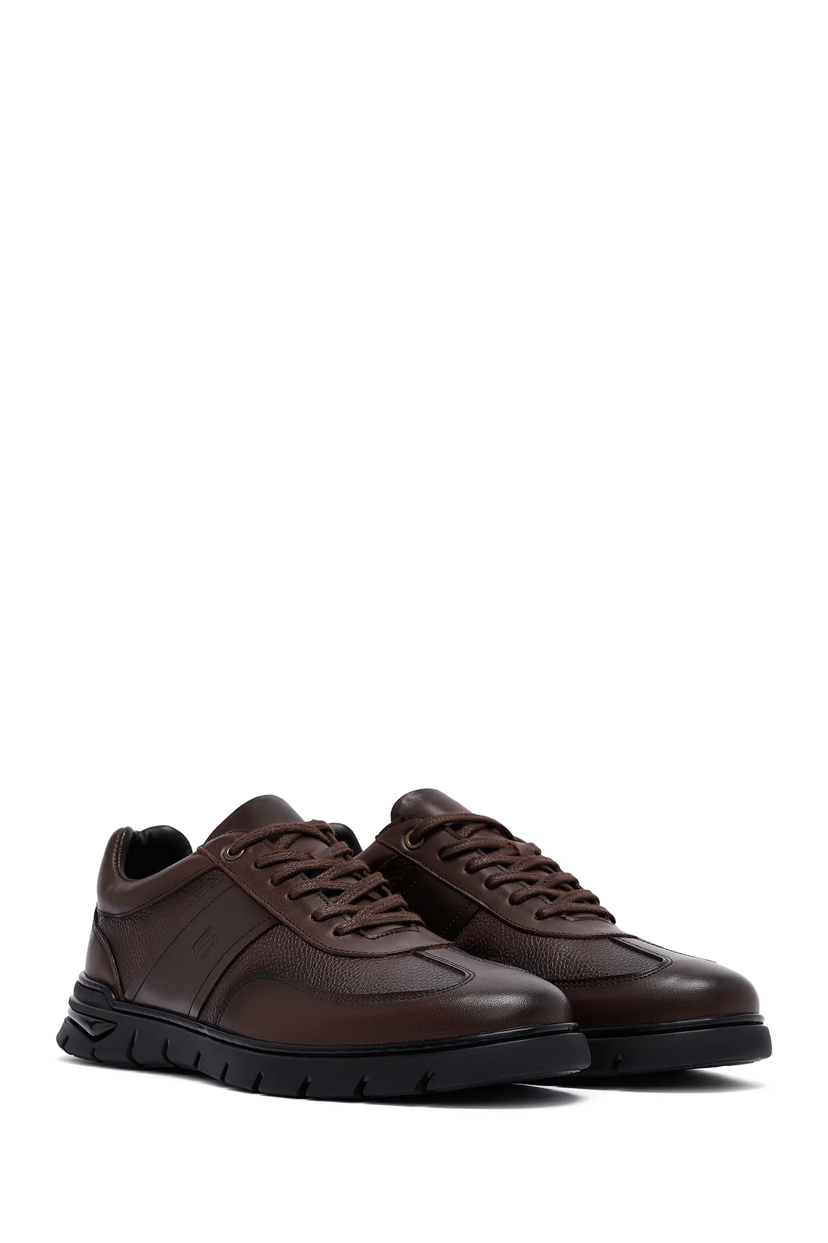 Erkek Kahverengi Bağcıklı Deri Casual Sneaker - Image 3