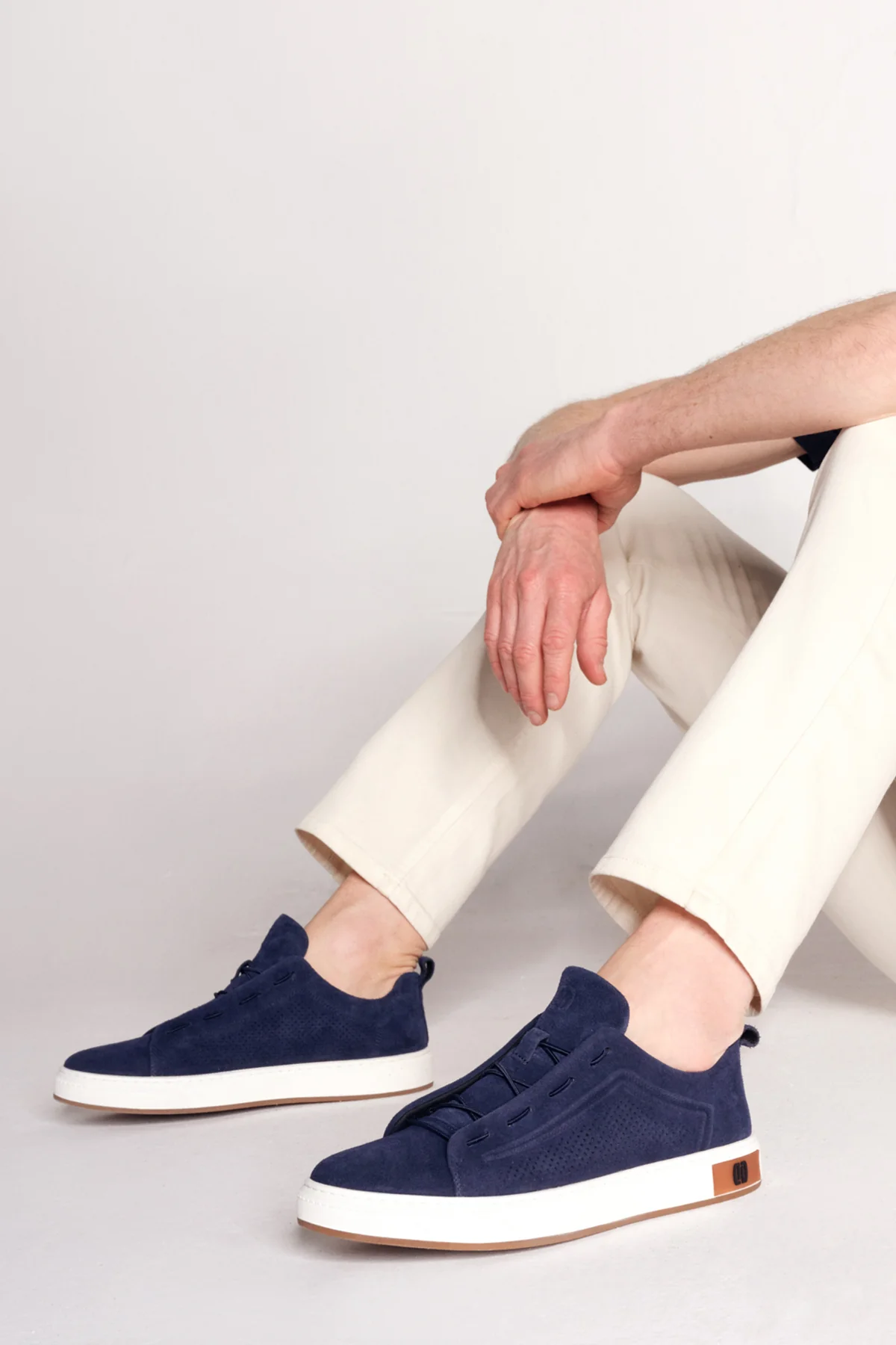 Erkek Lacivert Bağcıklı Süet Deri Sneaker - Image 2