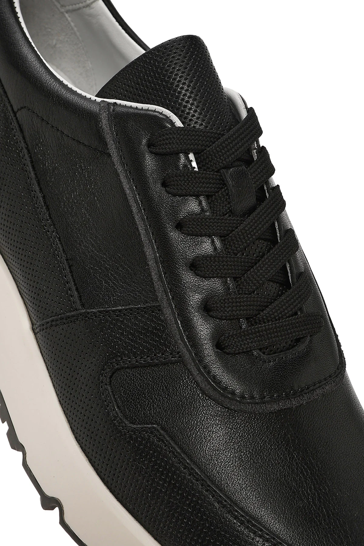 Erkek Siyah Bağcıklı Deri Casual Sneaker - Image 9