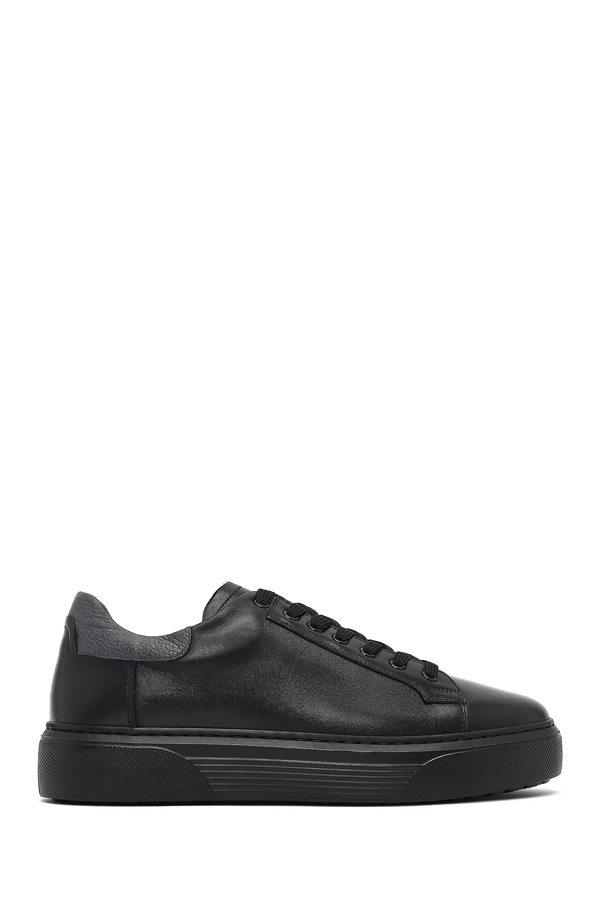 Erkek Siyah Bağcıklı Kalın Tabanlı Deri Sneaker