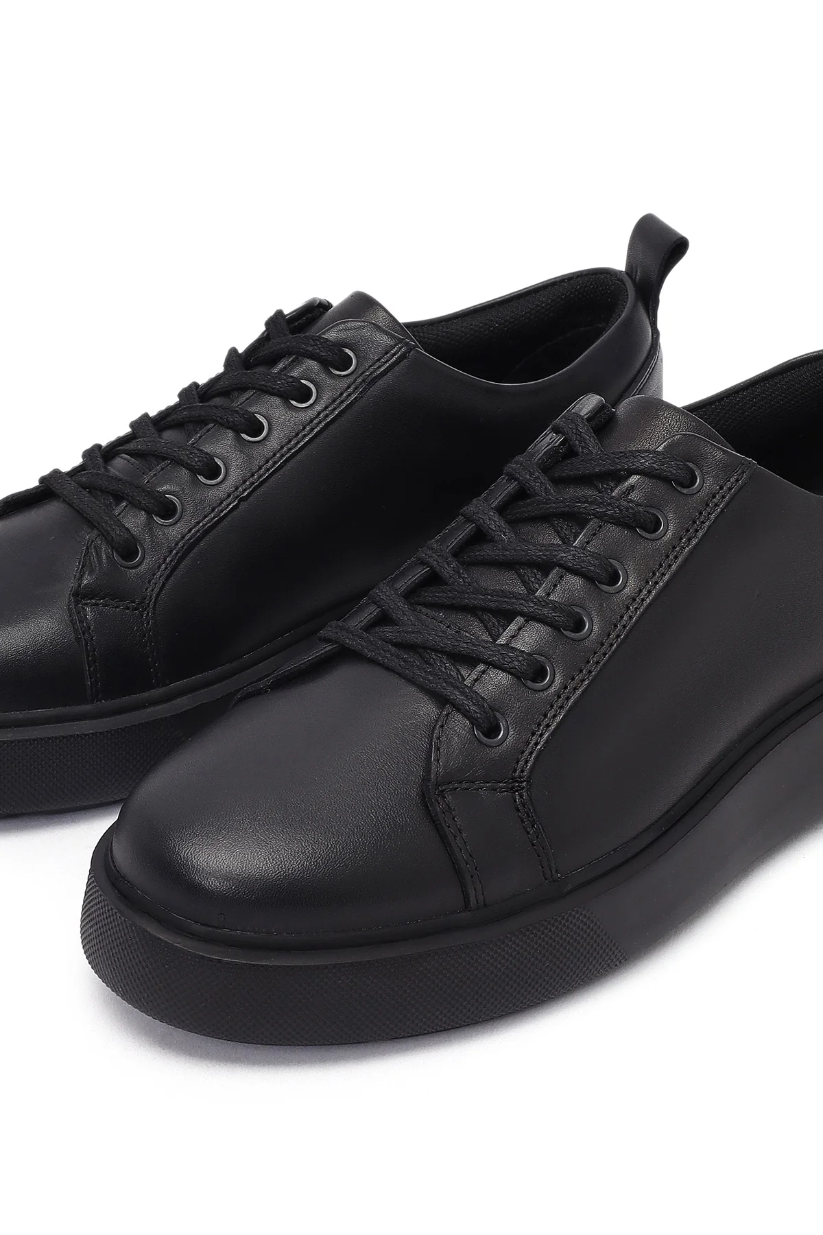 Erkek Siyah Bağcıklı Deri Sneaker - Image 10