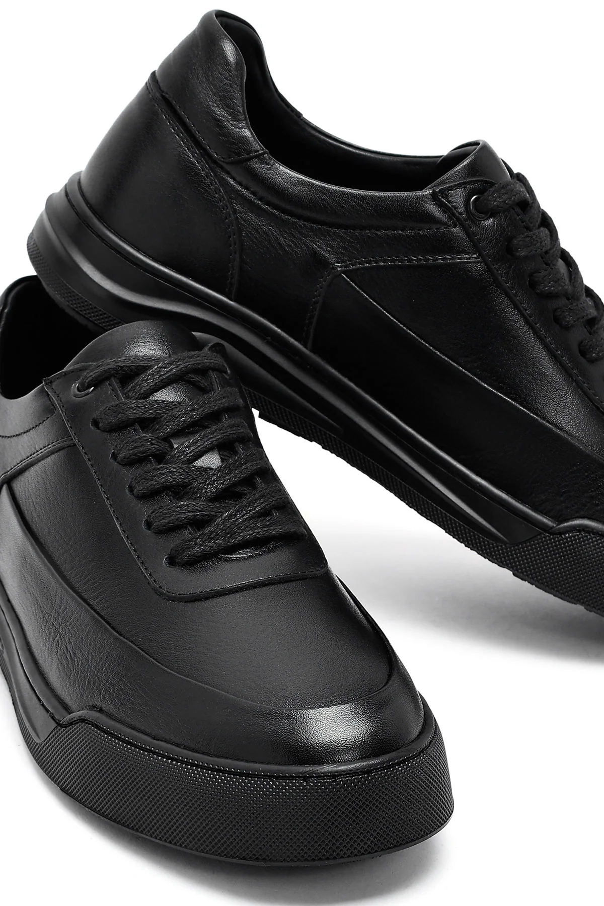 Erkek Siyah Bağcıklı Deri Sneaker - Image 8
