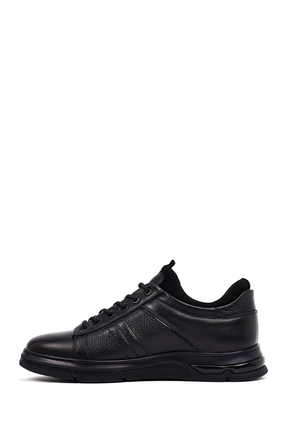 Erkek Siyah Bağcıklı Kalın Tabanlı Deri Casual Sneaker - Image 2