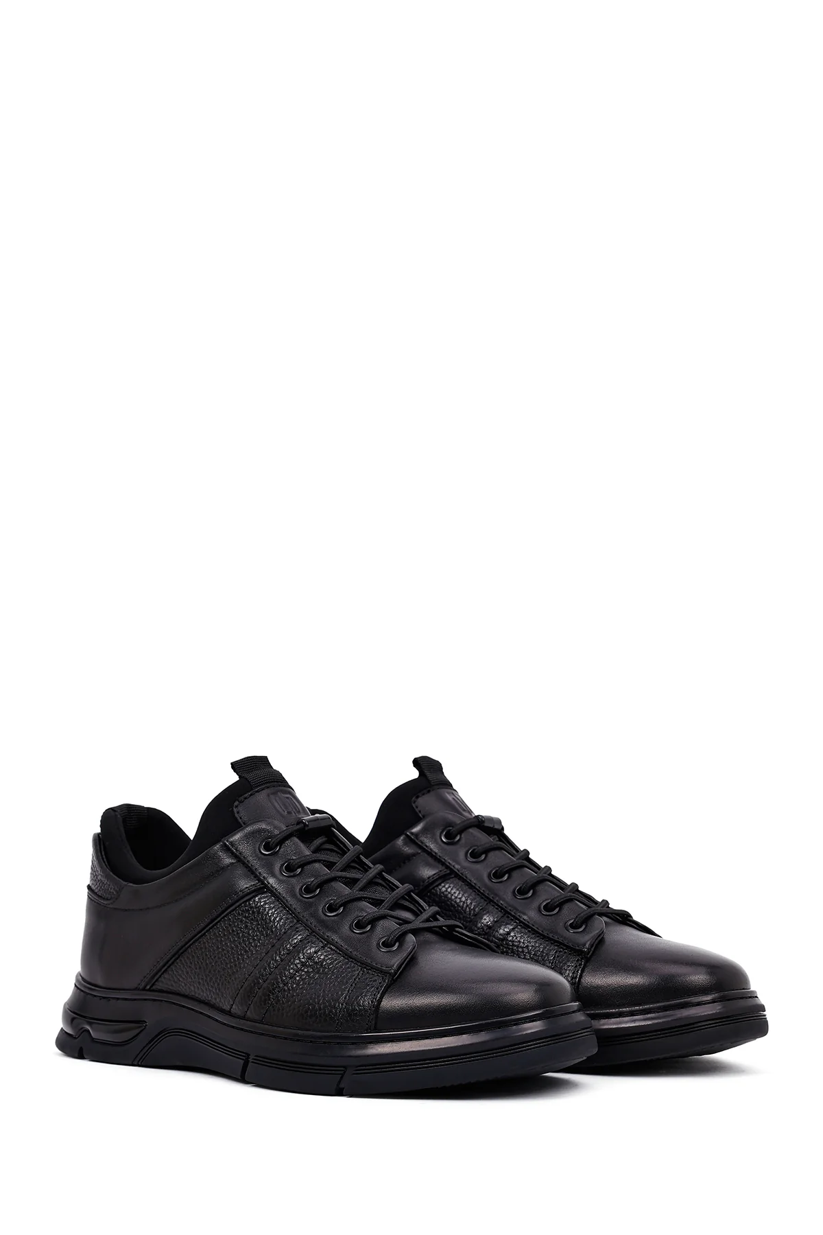Erkek Siyah Bağcıklı Kalın Tabanlı Deri Casual Sneaker - Image 3