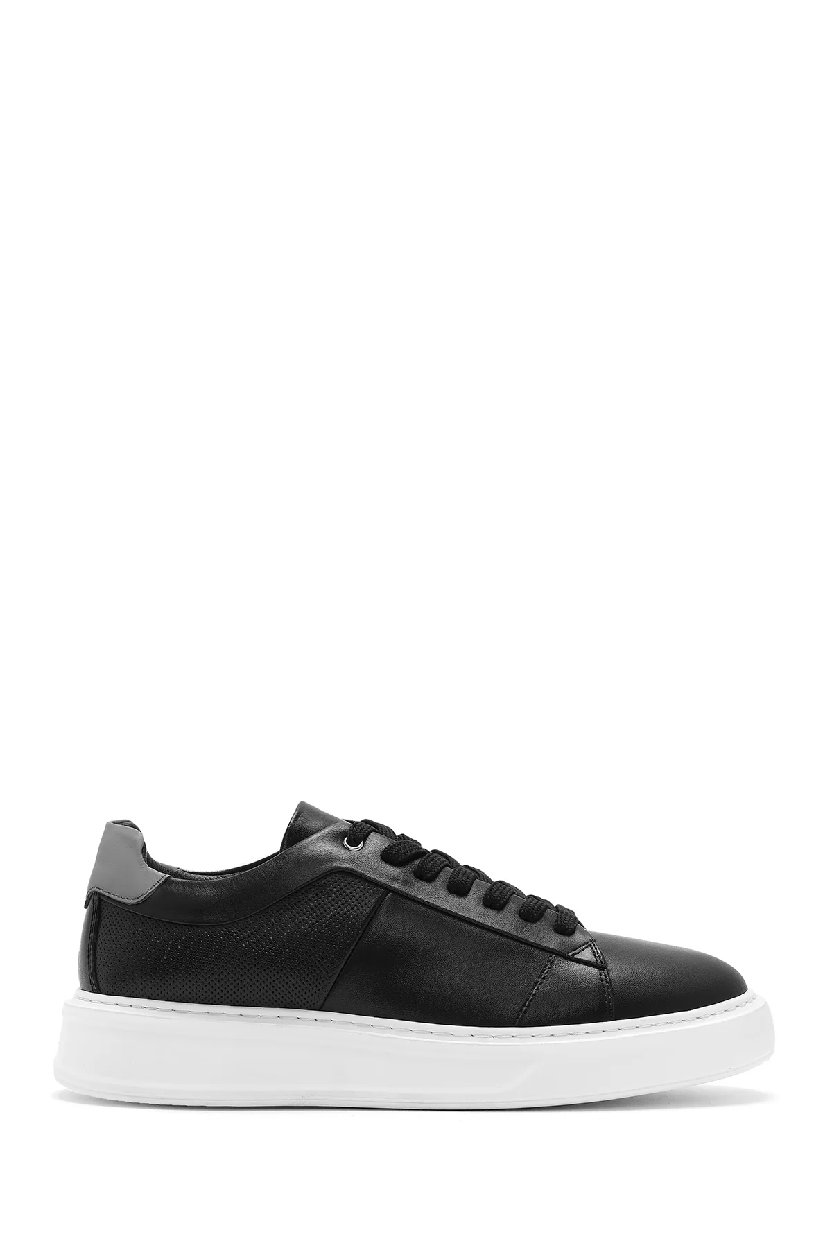 Erkek Siyah Bağcıklı Kalın Tabanlı Deri Sneaker