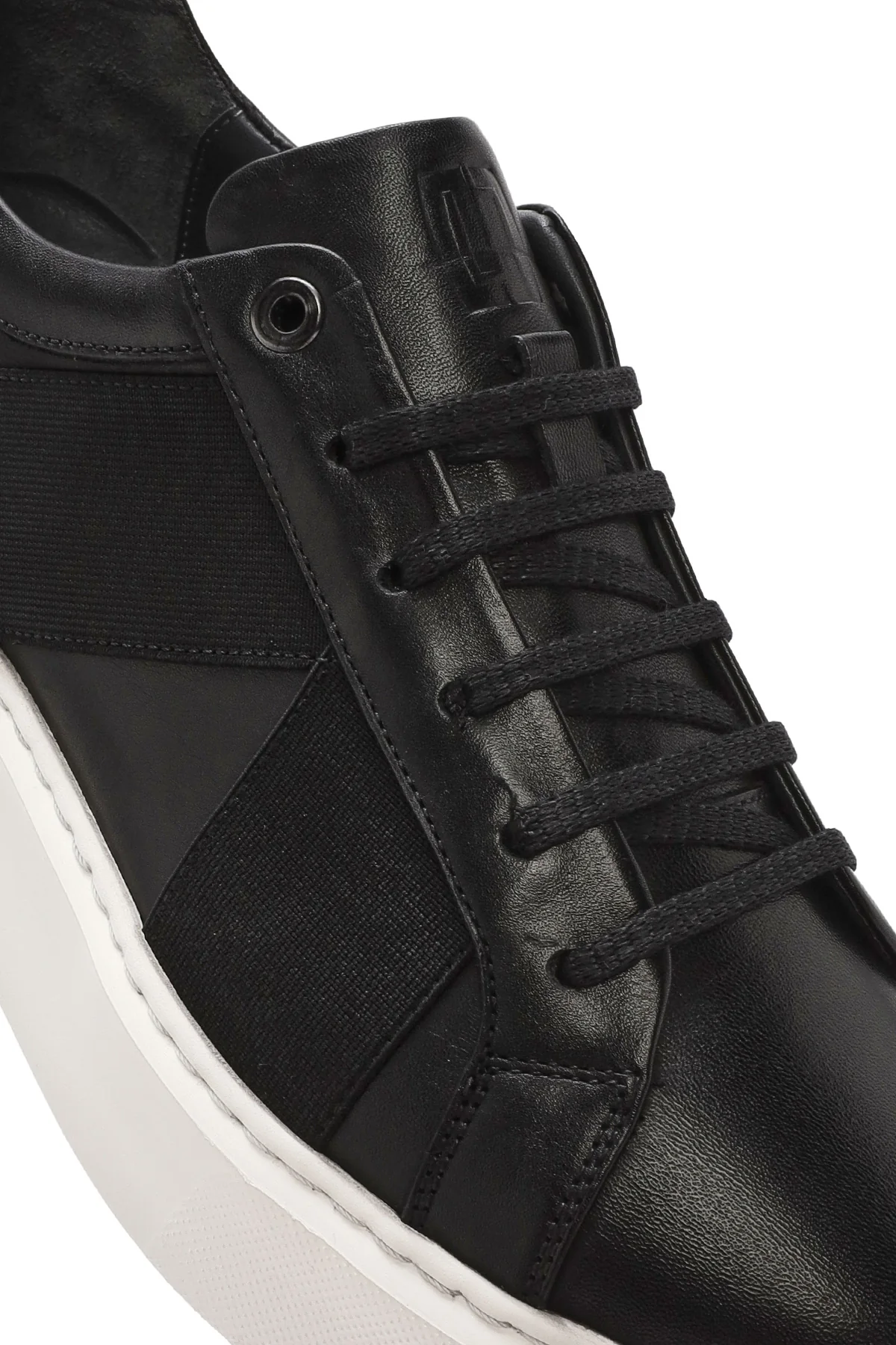 Erkek Siyah Bağcıklı Kalın Tabanlı Deri Sneaker - Image 9
