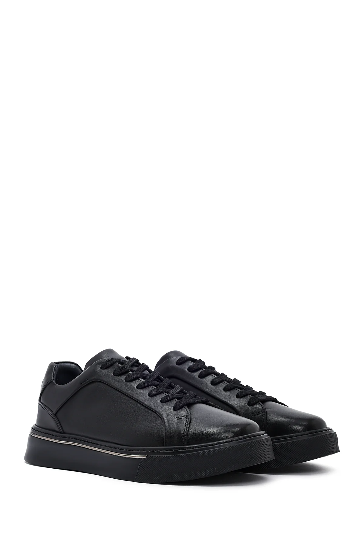 Erkek Siyah Bağcıklı Kalın Tabanlı Deri Sneaker - Image 4