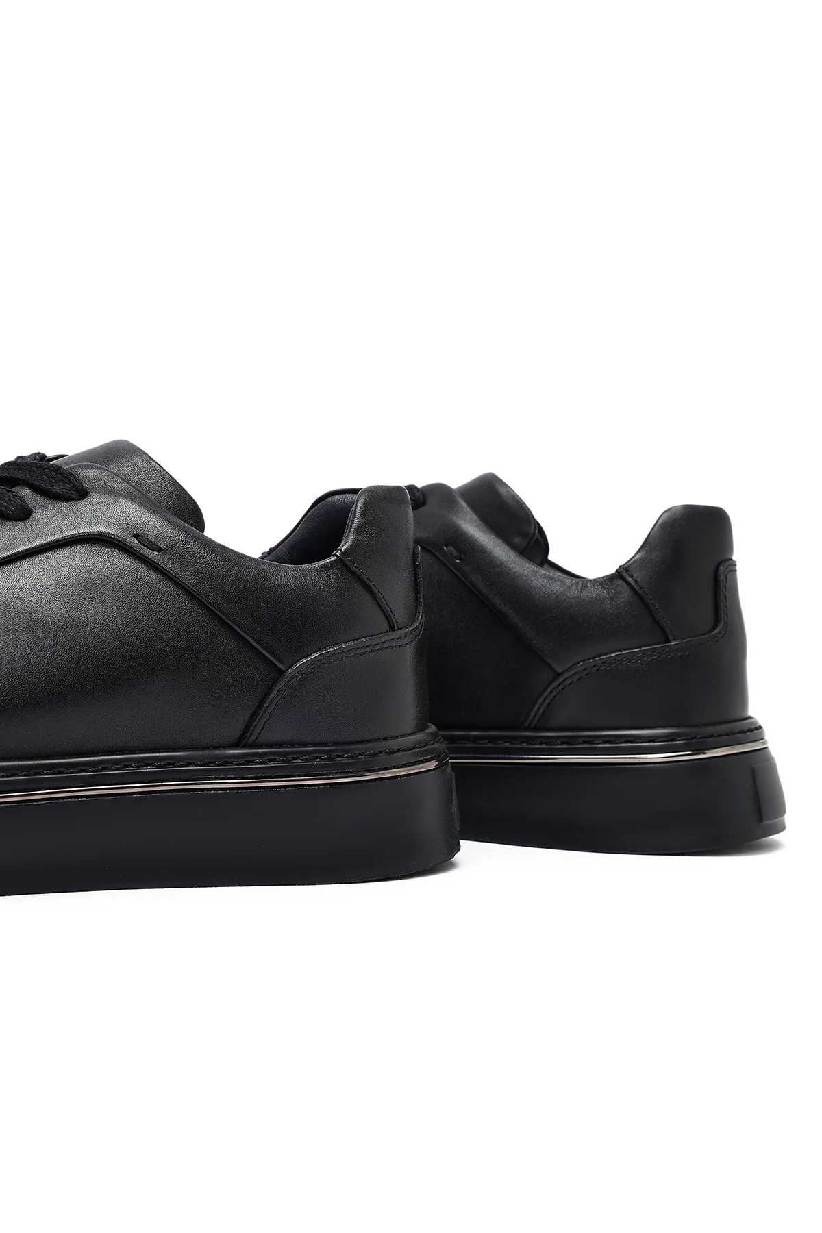 Erkek Siyah Bağcıklı Kalın Tabanlı Deri Sneaker - Image 8