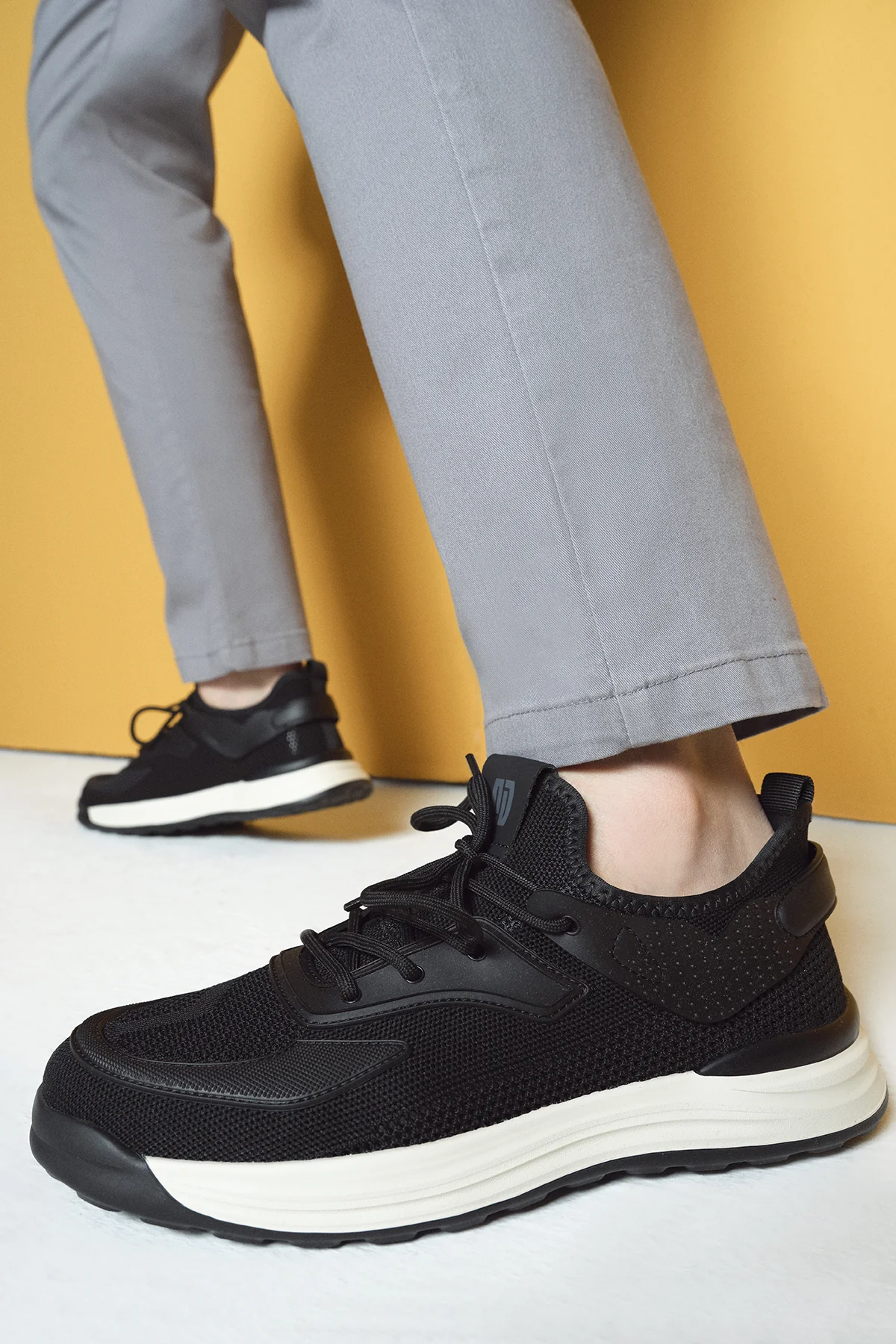 Erkek Siyah Bağcıklı Kalın Tabanlı Sneaker