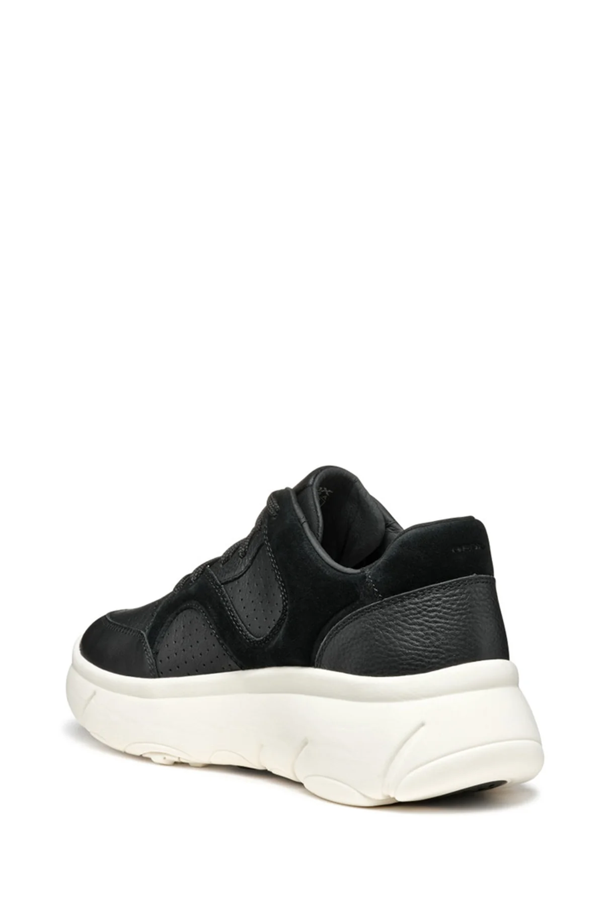 Geox Kadın Siyah Nebula Bağcıklı Kalın Tabanlı Deri Sneaker - Image 3
