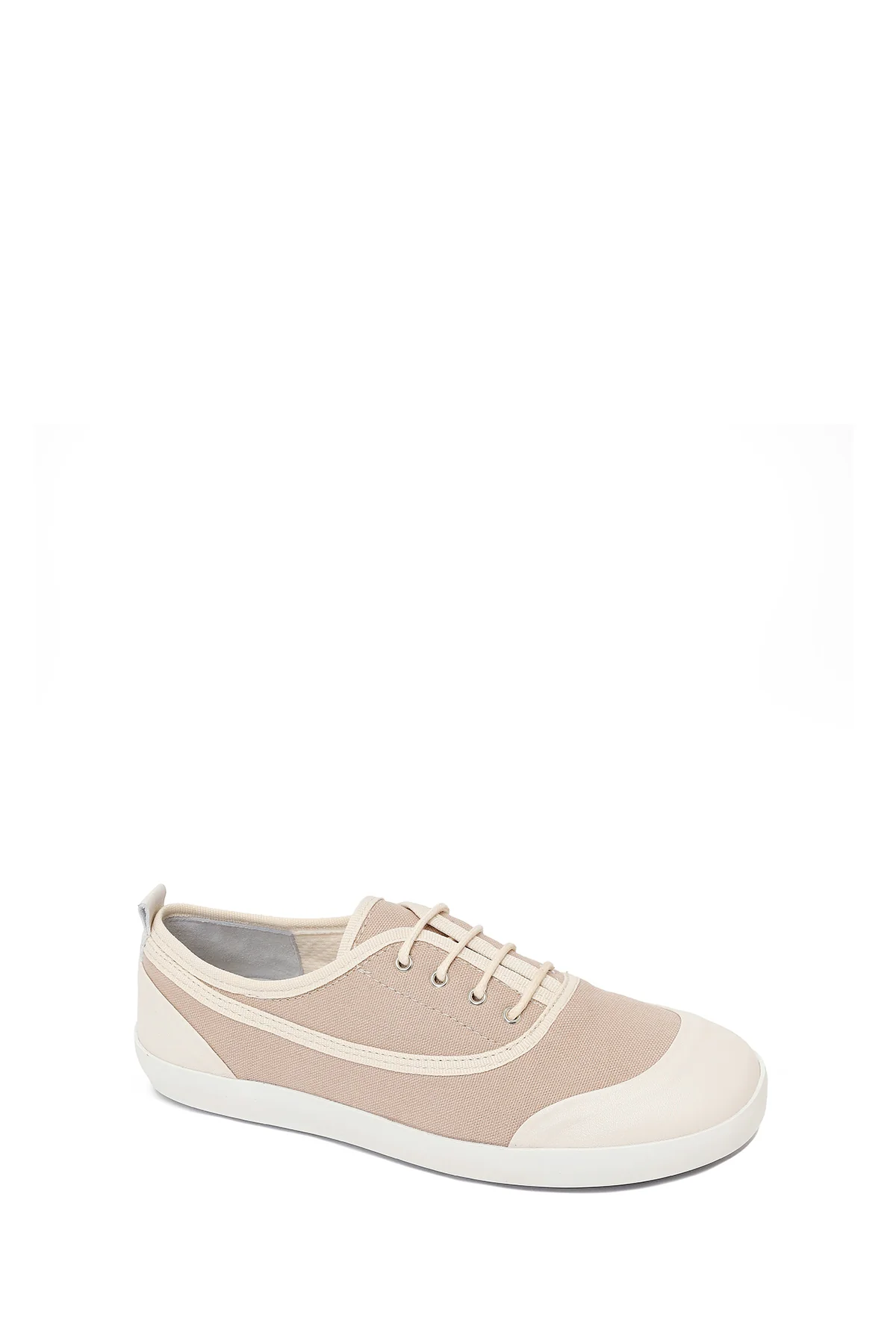 Kadın Bej Bağcıklı Deri Sneaker - Image 7