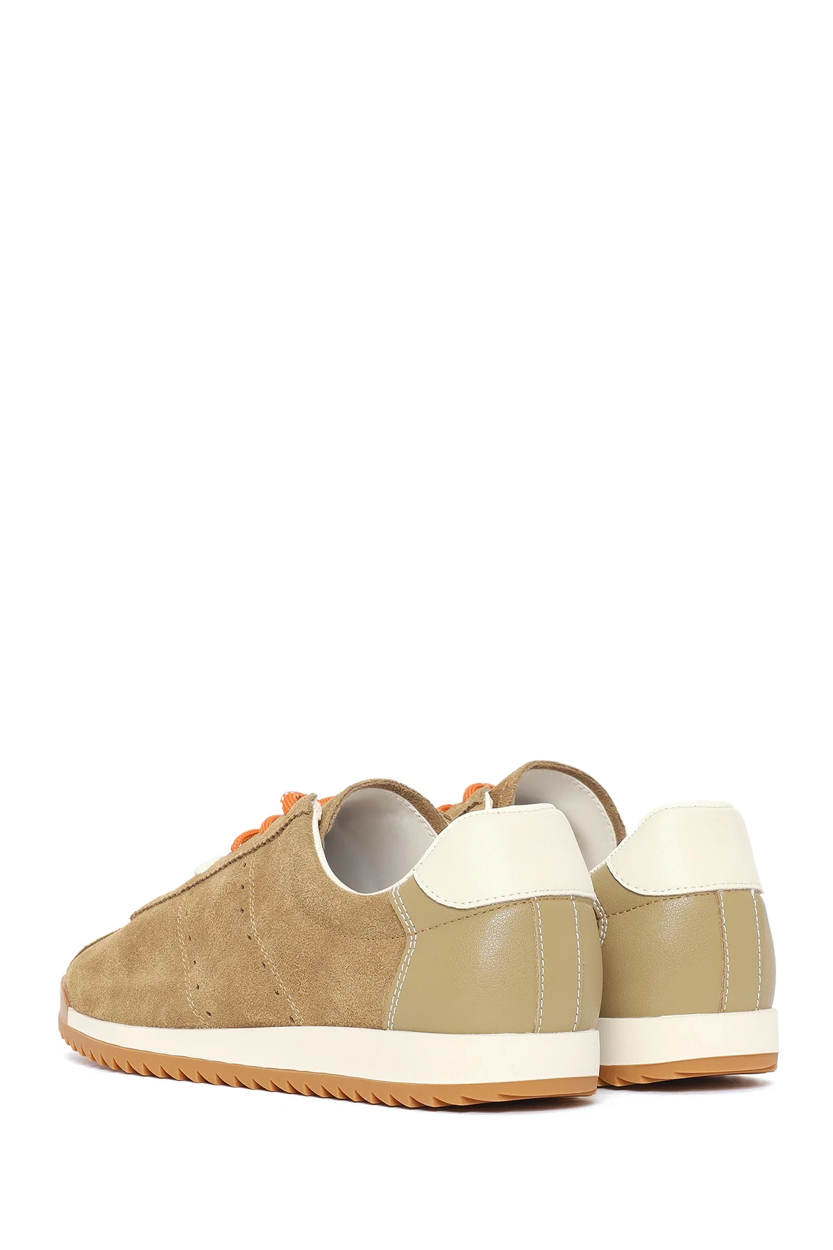 Kadın Bej Bağcıklı Süet Deri Sneaker - Image 8