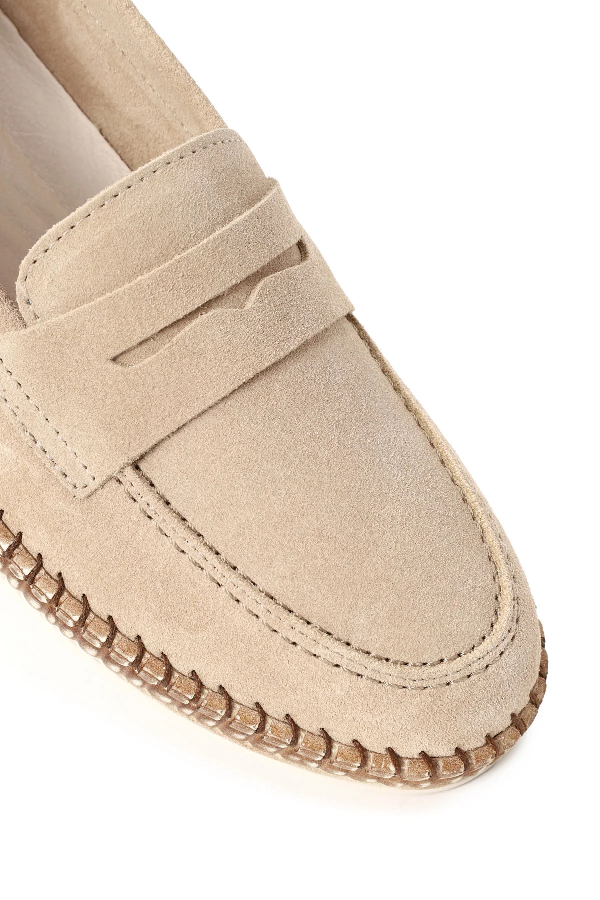 Kadın Bej Süet Deri Loafer - Image 10