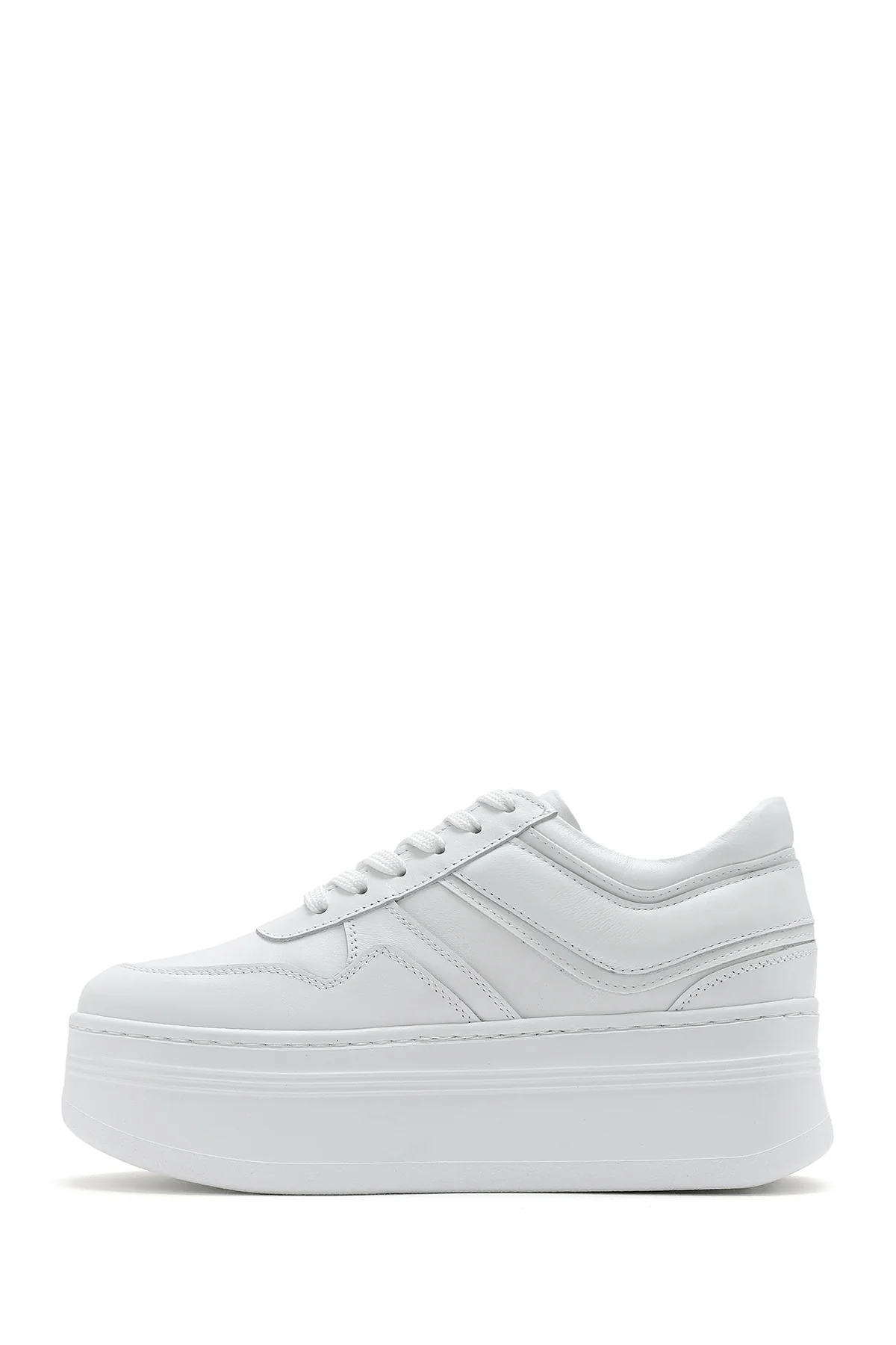 Kadın Beyaz Bağcıklı Kalın Tabanlı Deri Sneaker - Image 2