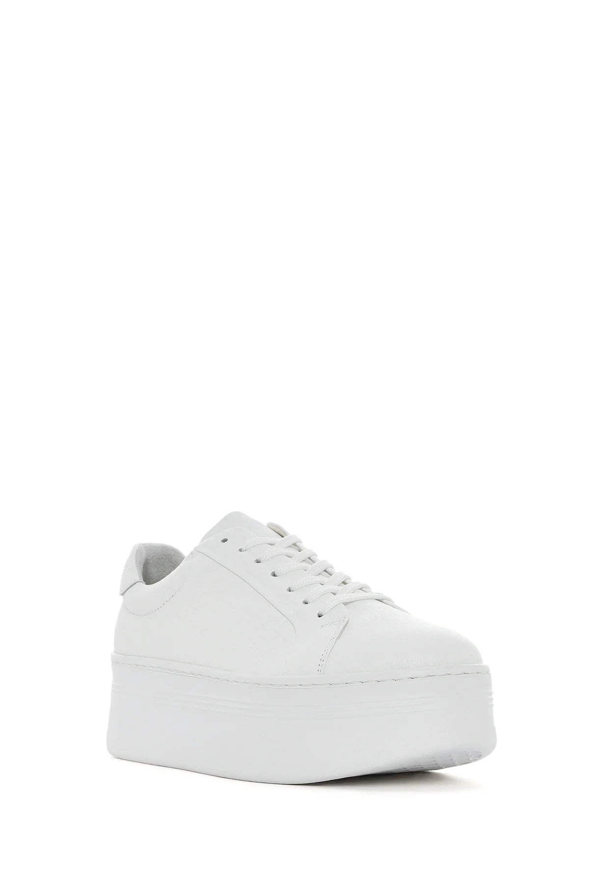 Kadın Beyaz Bağcıklı Kalın Tabanlı Deri Sneaker - Image 6