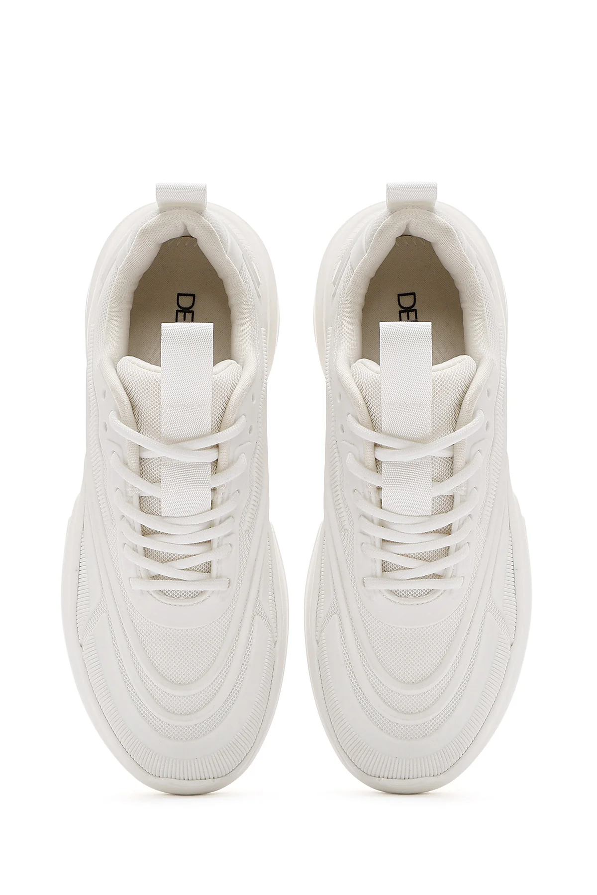 Kadın Beyaz Bağcıklı Kalın Tabanlı Sneaker - Image 7
