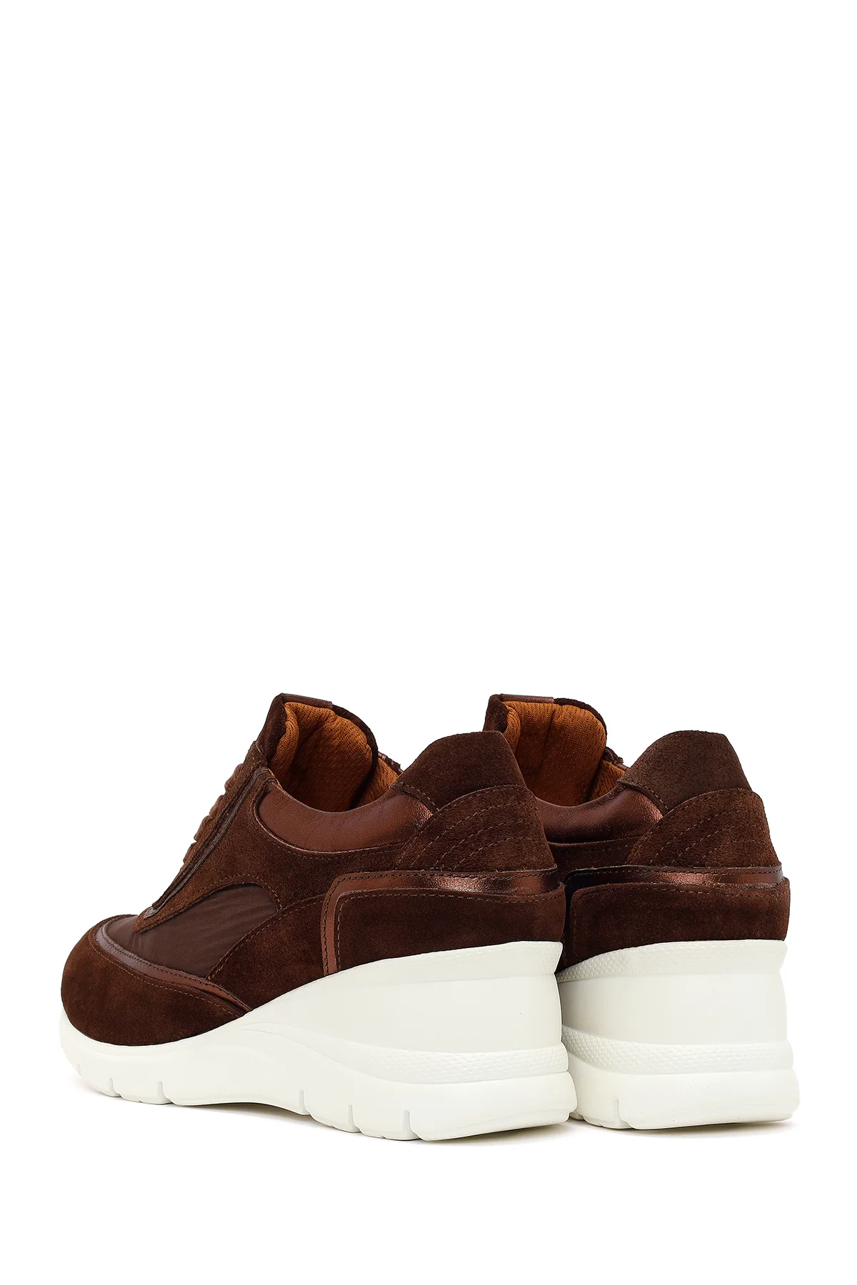Kadın Kahverengi Bağcıklı Dolgu Topuklu Süet Deri Sneaker - Image 6