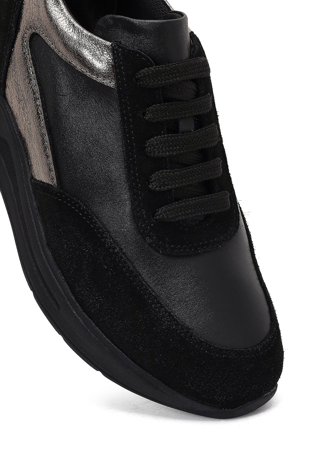 Kadın Siyah Bağcıklı Dolgu Topuklu Deri Sneaker - Image 9