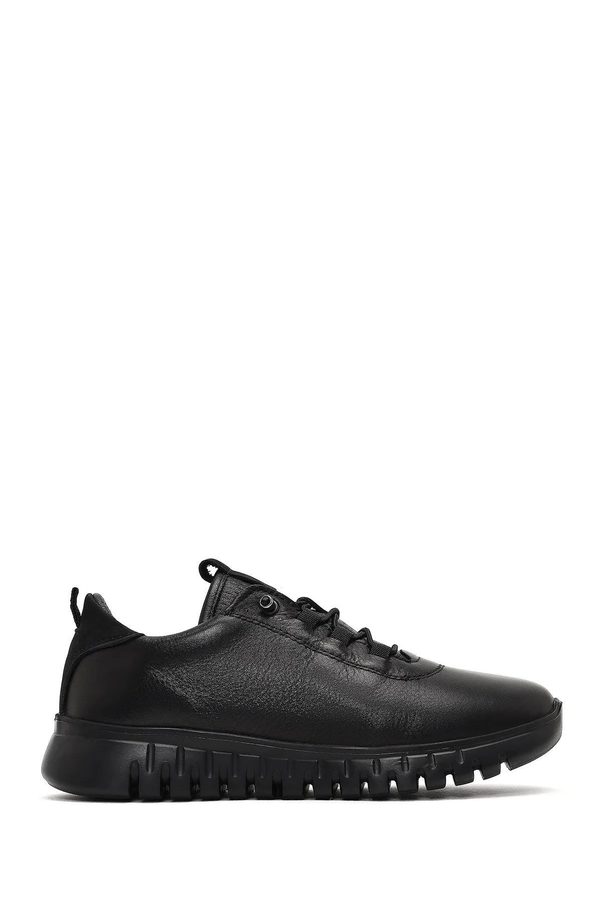 Kadın Siyah Bağcıklı Kalın Tabanlı Deri Sneaker
