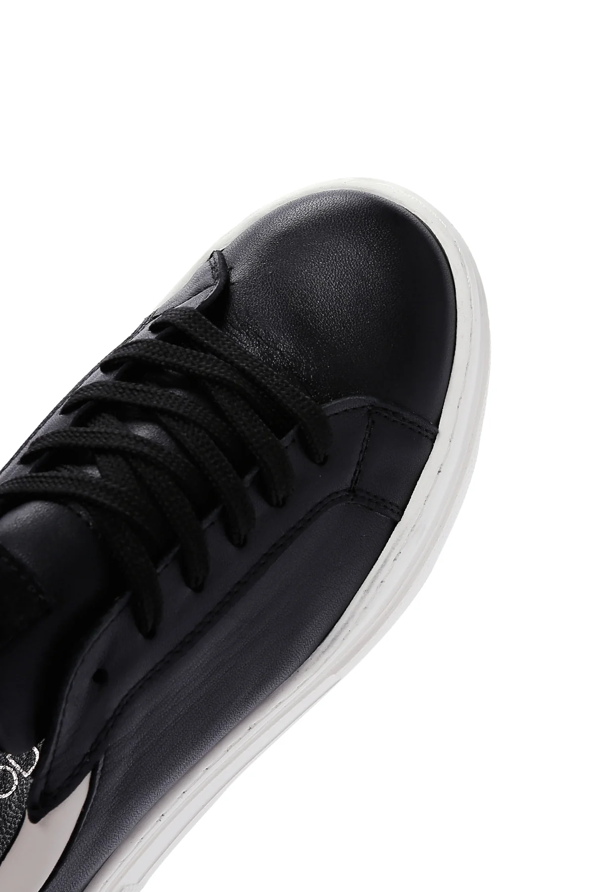 Kadın Siyah Bağcıklı Yüksek Taban Deri Sneaker - Image 9