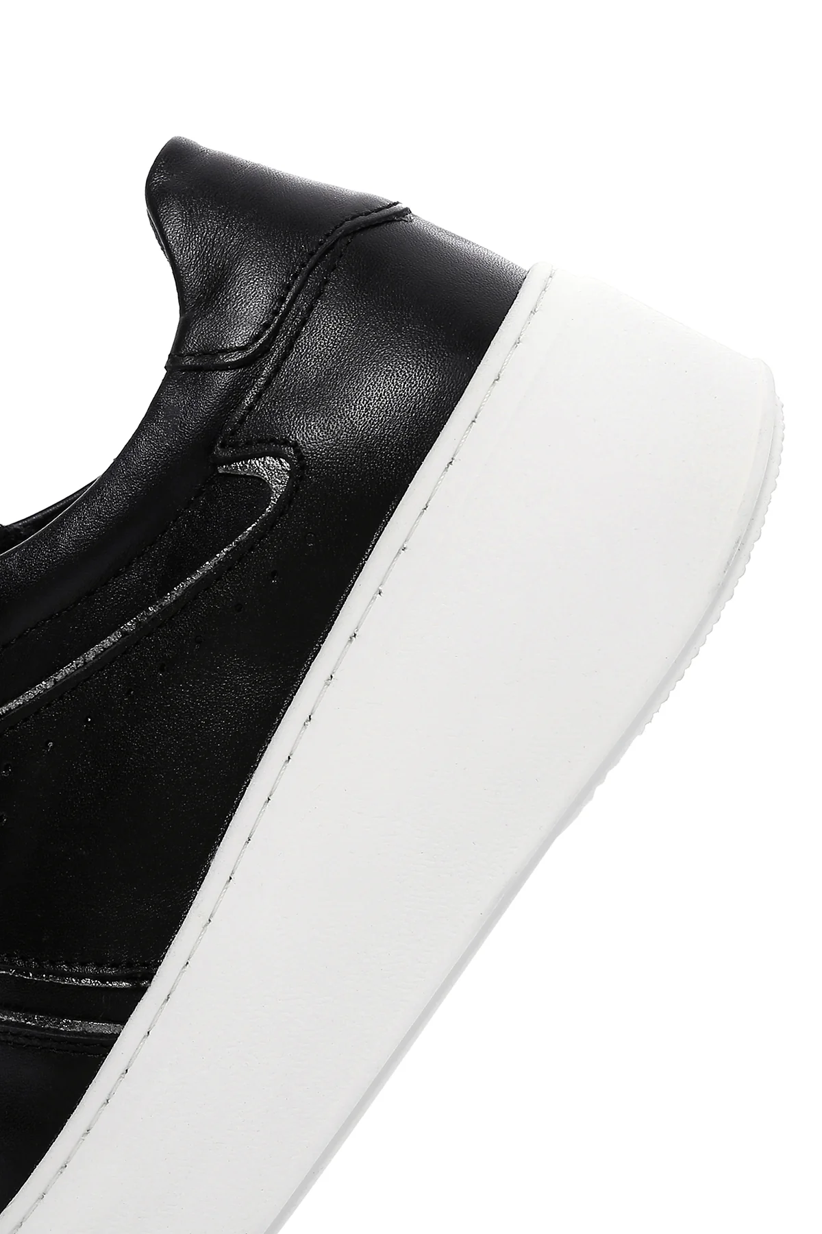 Kadın Siyah Deri Kalın Tabanlı Sneaker - Image 7