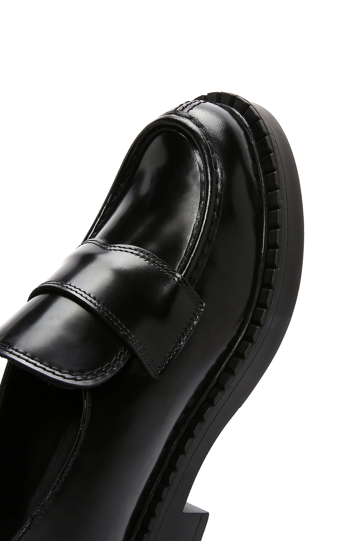 Kadın Siyah Deri Maskülen Loafer - Image 9