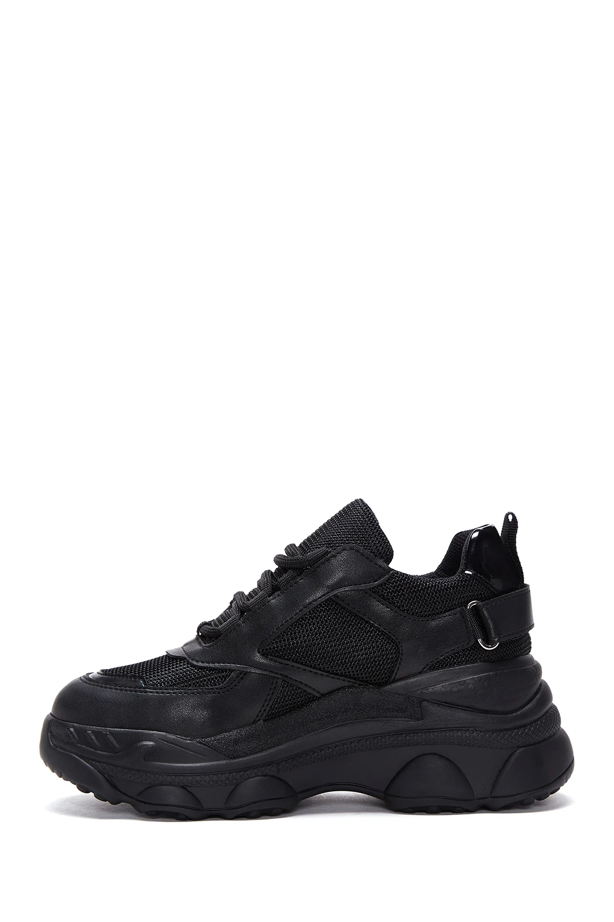 Kadın Siyah Kalın Tabanlı Bağcıklı Sneaker - Image 2