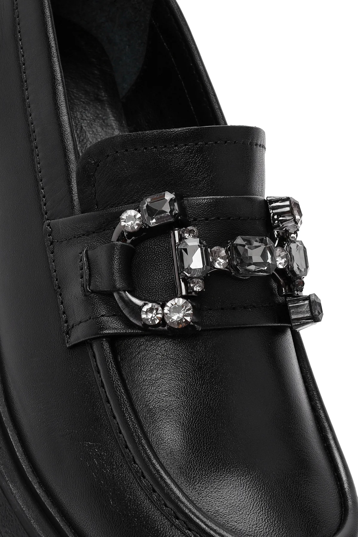 Kadın Siyah Tokalı Deri Maskülen Loafer - Image 10