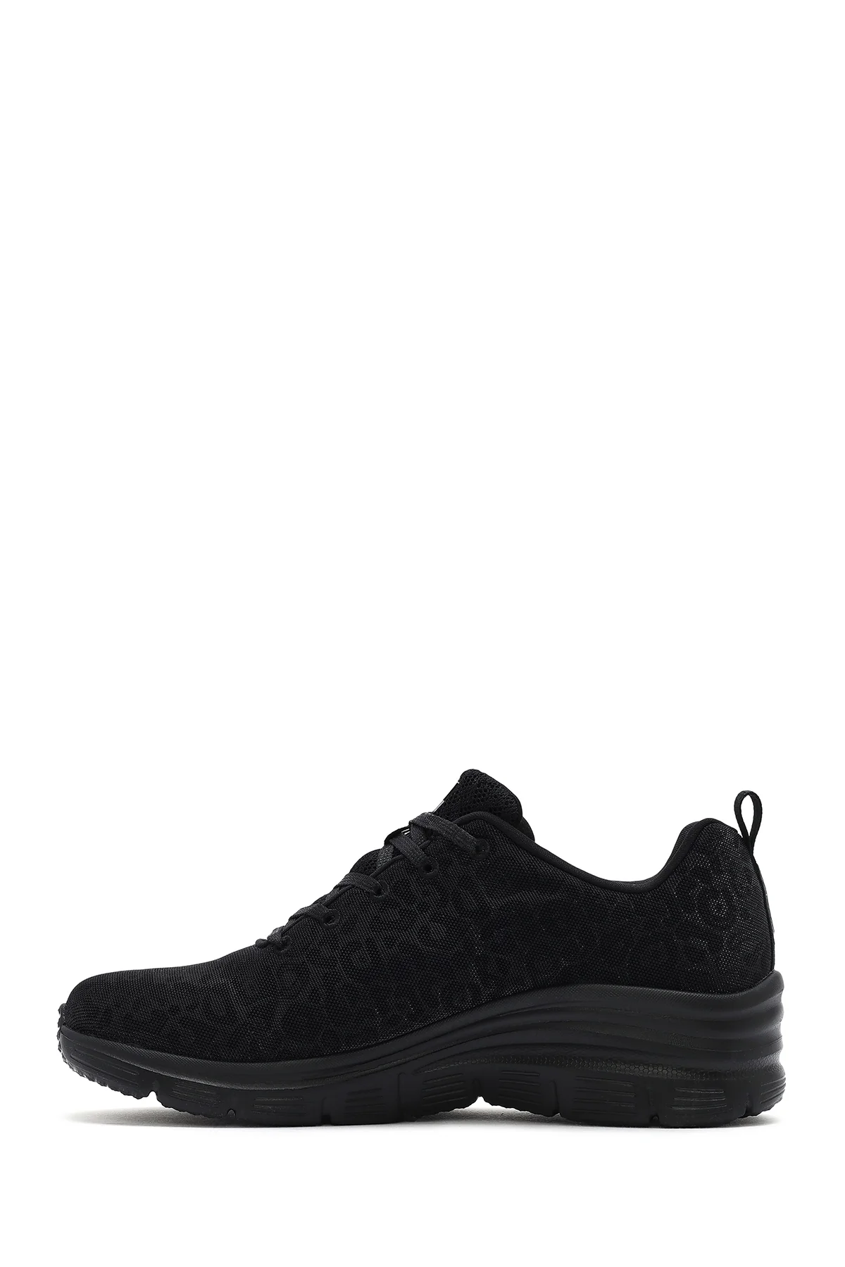 Skechers Kadın Siyah Fashion Fit Bağcıklı Kalın Tabanlı Kumaş Sneaker - Image 2